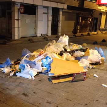 Esenler Belediyesi Çözülemeyen Çöp Problemi