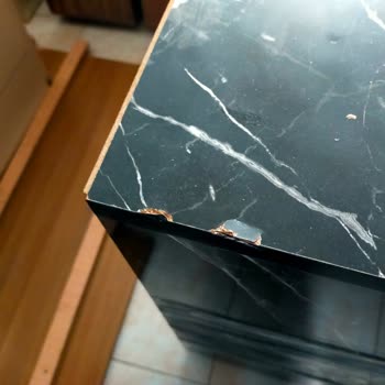 Nk Ofis Mobilyaları Kırık Ve Çizik Geldi