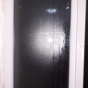 Winsa Pimapen Camlar Su Ve Buhar Ve Pimapen Altlarında Küflenme