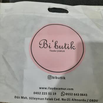 İlayda Çamur (Bi' Butik) Lekeli İslak Ürün