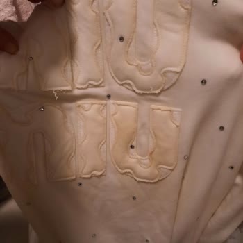İlayda Çamur (Bi' Butik) Lekeli İslak Ürün