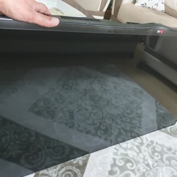 LG TV Ağırlığını Taşıyamayan Basit Ayak Bağlantısı