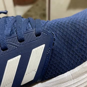 Adidas Ayakkabı Pişmanlıktır. Hatalı Ürünün Arkasında Durmuyor