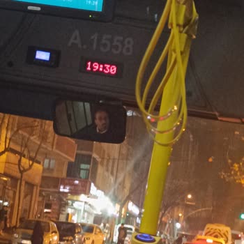 İETT - İstanbul Elektrik Tramvay Tünel Şoförün Yolcuyla Uygunsuz Diyalogu