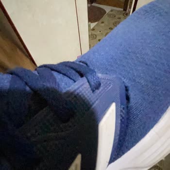 Ayakkabı Dünyası Ayakkabıda Açıklık Oluştu Garanti Kabul Etmiyor