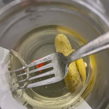 BİM Turşusundan Kocaman Cam Çıktı