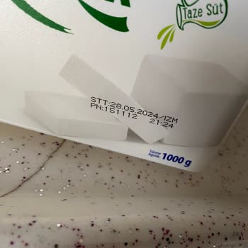 Pınar Et ve Süt Son Kullanma Tarihine Rağmen Küflenmiş Süzme Peynir Şikayeti