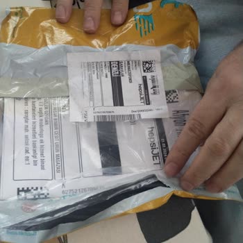 Hepsiburada Kargo Paketi Boşaltılmış Olarak Geldi.