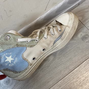 SuperStep Converse Ayakkabının Üst Kısmı Koptu