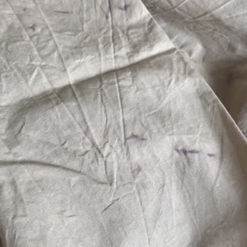 English Home Lekeli Çarşaf Gönderimi