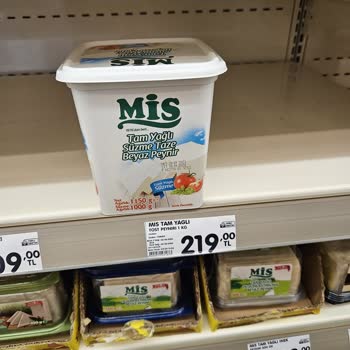 Şok Marketler Mis Peynir Bozuk Çıktı