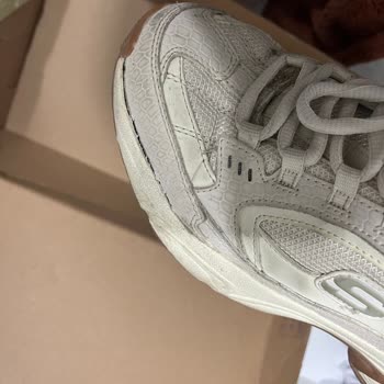 Skechers Ayakkabı 4 Ayda Tabanlarından Açıldı