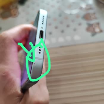 Gürgençler İphone Servisten Gelen Daha Telefonun Kasasında Vuruk Vardı