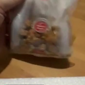 Malatya Pazarı Murat Palancı Susamlı Fıstıkta Deniz Kabuğu Gibi Bir Şey Çıktı!