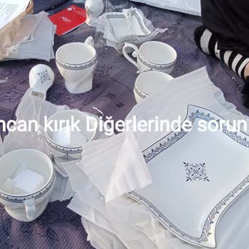 Schafer Kırık Gönderdiği Fincanların Yenisini Vermiyor