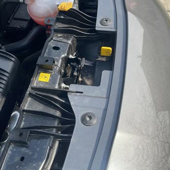 Fiat Egea Cross 2024 Limited Paket Kaput Altı Plastik Ve Torpido Altı Eksik