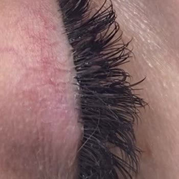 Salon Rose Kuaför Protez Tırnak Korkunç Kirpikler Ve Telefonda Tehdit Edilmem