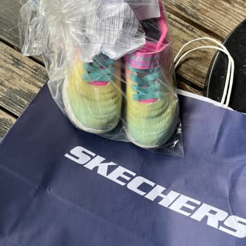 Skechers Çocuk Ayakkabı Koku Sorunu