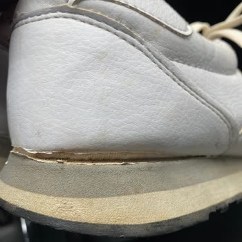 New Balance 5. Giyişte Patladı