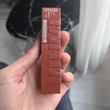 Maybelline Rujun İçi Ve Dışının Farklı Renkte Olması
