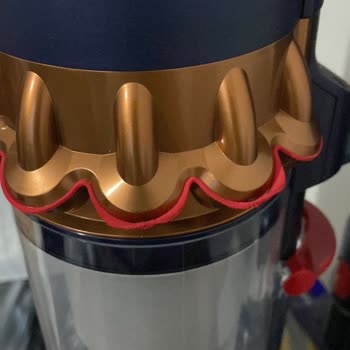 Dyson Türkiye'den Şikayetçiyim Halı Süpürme Aparatı 2 Aydır Gelmedi!