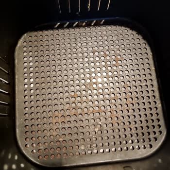 Hiking Airfair Hem Paslandı Hem Boyası Attı