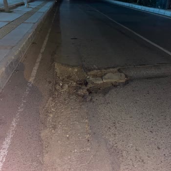 Menemen Belediyesi Yol Yapılandırmaları Düzeltilmeli
