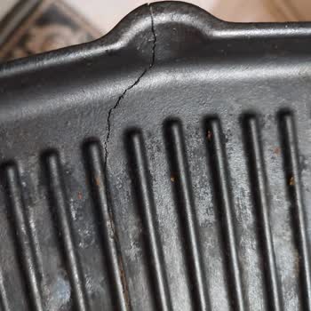 Lava Döküm Tava Çatladı Soyuldu