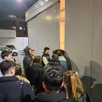 Bostancı Gösteri Merkezi Ön Sıradaki Hayal Kırıklığı: Konserde Yer Problemi