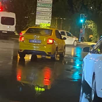 Taksiciler Odası 35 T 5632 Taksi