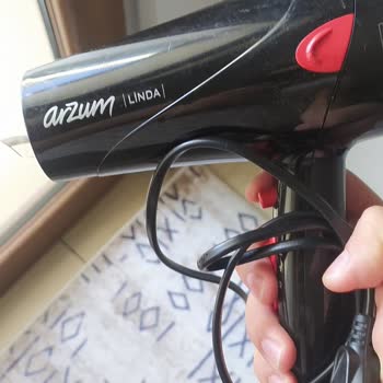 Arzum Saç Kurutma Makinesinin Beklenmedik Arızası Ve Güvenlik Uyarısı