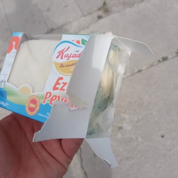 A101 Küflenmiş Peynir Ve İlgisizlik...