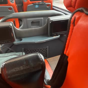 Pis Süha Aracı Ve Hakaret Eden Şoförü