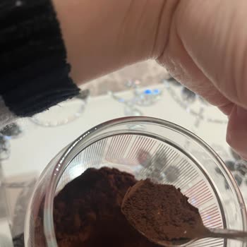 Kurukahveci Mehmet Efendi Kahvenin İçinde Bilinmeyen Beyaz Tanecikler