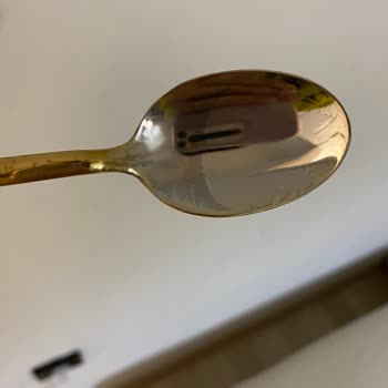 Boshqap Titanyum Kaplama Gold Çatal Bıçak Takımında Soyulma