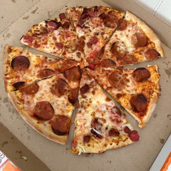 Little Caesars Malzemeleri Yanık Pizza!