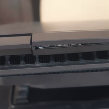 HP Victus Laptop 3. Kez Ekran Ayrılması, Garanti Dışı Ücret İstenmesi