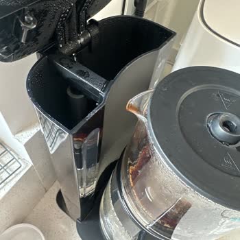 Karaca Züccaciye Karaca Cam Görünümlü Plastik Çay Makinesi