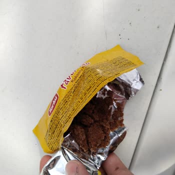 Torku Kakaolu Kek Sürprizi: Beklenmedik Misafir!