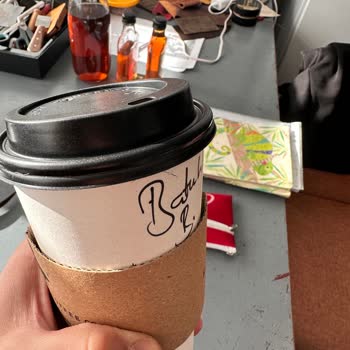 Mack Bear Cafe Plastik İçiriyor