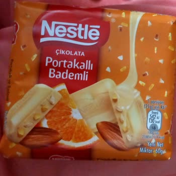 Nestle Tarihi Geçmemesine Rağmen Bozuk Çıktı 8-9 Tane Çikolata!
