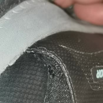 Skechers Ayakkabı Firması Hatalı Ürününü İade Almıyor.