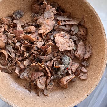 Namet Rengi Dönmüş Döner