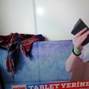 Vestel TV Çizgi Oluştu