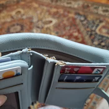 Benetton Cüzdan Soyulma Problemi