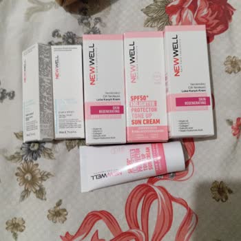 New Well Yüzüm Mahvoldu Kızardı Yandı