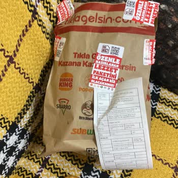 Burger King Hamburger Köftesi Kurt Çıktı.