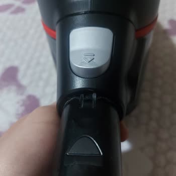 Bosch Elektrikli El Aletleri Bosch Series 6 Dikey Süpürge Kırıldı