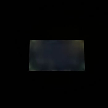 A101 Onvo 65'' TV Ekranda Aşırı Işık Sızması