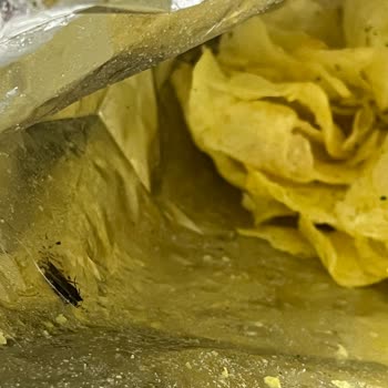 Lays Cipsinin İçin Deki Böcek Çıkması